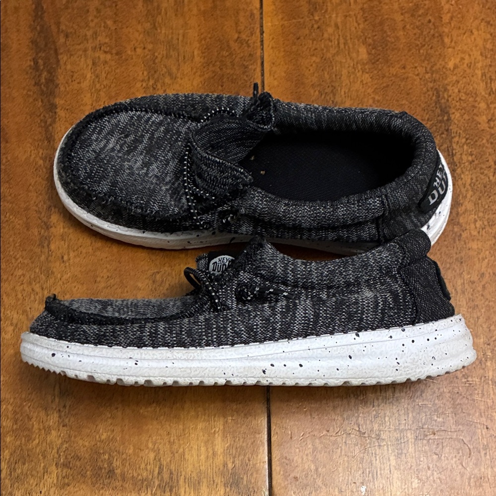 Hey Dude Kids Moccasins in Black and White